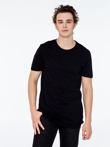 Футболка удлиненная Magnum, черная Футболка удлиненная Magnum, черная