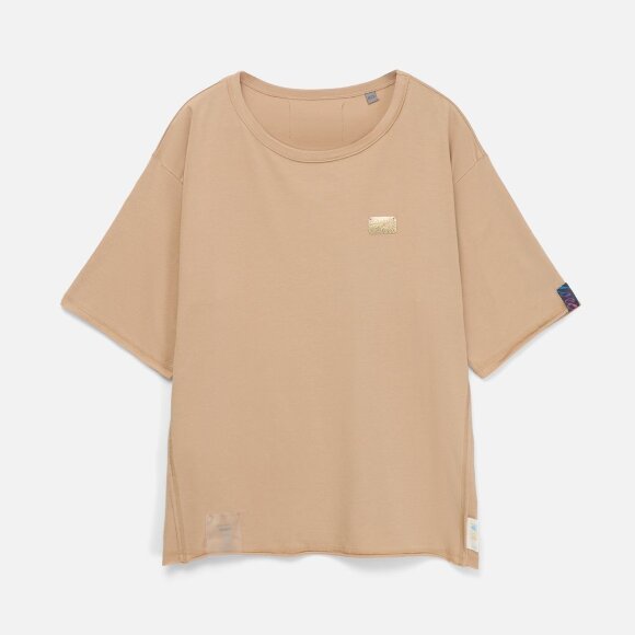 Лейбл Corolla Metal, S, золотой Лейбл Corolla Metal, S, золотой