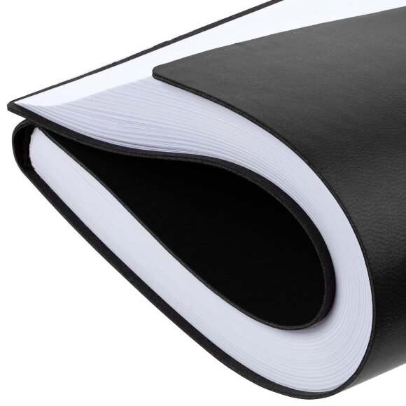 Ежедневник Latte Maxi, недатированный, черный Ежедневник Latte Maxi, недатированный, черный