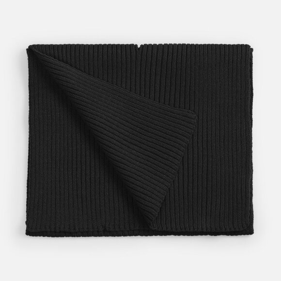 Шарф Yong, черный