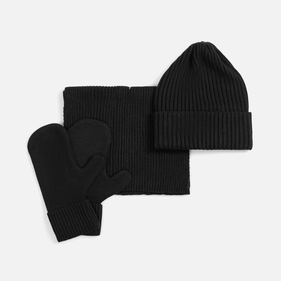 Шарф Yong, черный Шарф Yong, черный