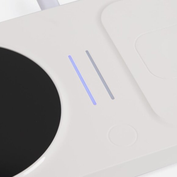 Беспроводное зарядное устройство с подогревом кружки Hot Task, белое Беспроводное зарядное устройство с подогревом кружки Hot Task, белое