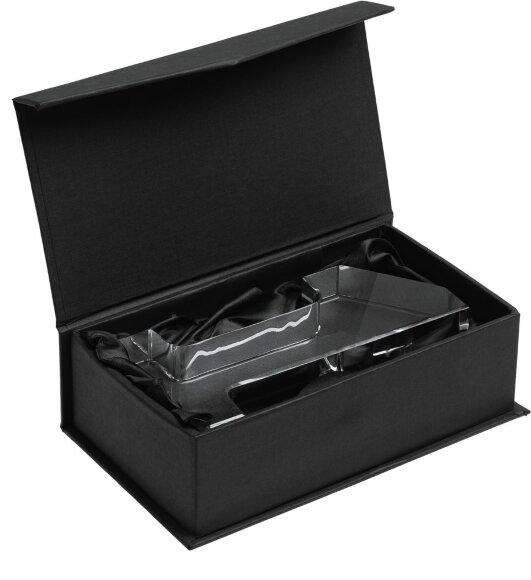 Стела Born Leader 1 Стела Born Leader 1