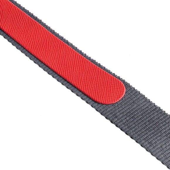 Чехол для пропуска с лентой и ретрактором Devon, красный Чехол для пропуска с лентой и ретрактором Devon, красный