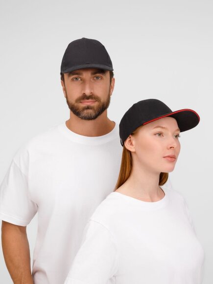 Бейсболка Buffalo, черная с красным Бейсболка Buffalo, черная с красным