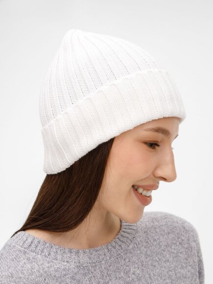 Шапка Faculty, белая Шапка Faculty, белая