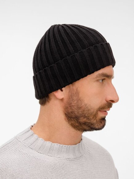 Шапка Faculty, черная Шапка Faculty, черная