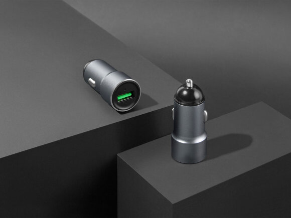 Автомобильное зарядное устройство Rombica Auto MC08 Quick Автомобильное зарядное устройство Rombica Auto MC08 Quick