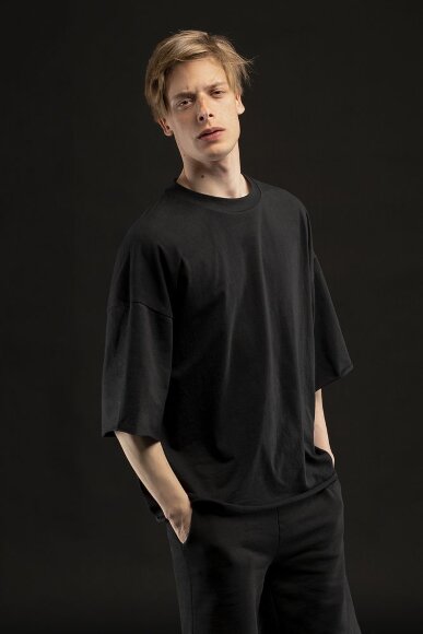 Футболка унисекс оверсайз T1, черная Футболка унисекс оверсайз T1, черная