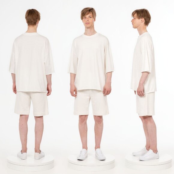 Футболка унисекс оверсайз T1, молочно-белая Футболка унисекс оверсайз T1, молочно-белая