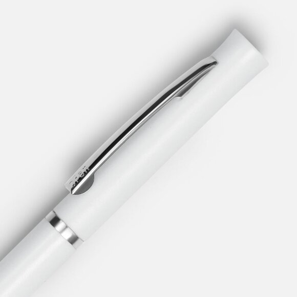 Ручка шариковая Euro Chrome, белая Ручка шариковая Euro Chrome, белая