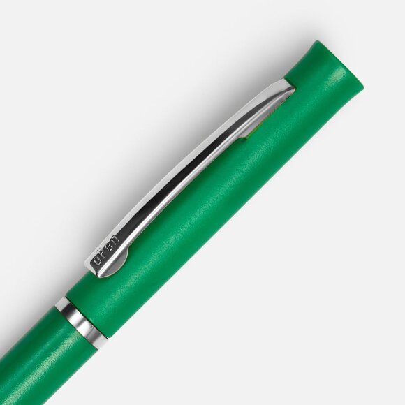 Ручка шариковая Euro Chrome, зеленая Ручка шариковая Euro Chrome, зеленая