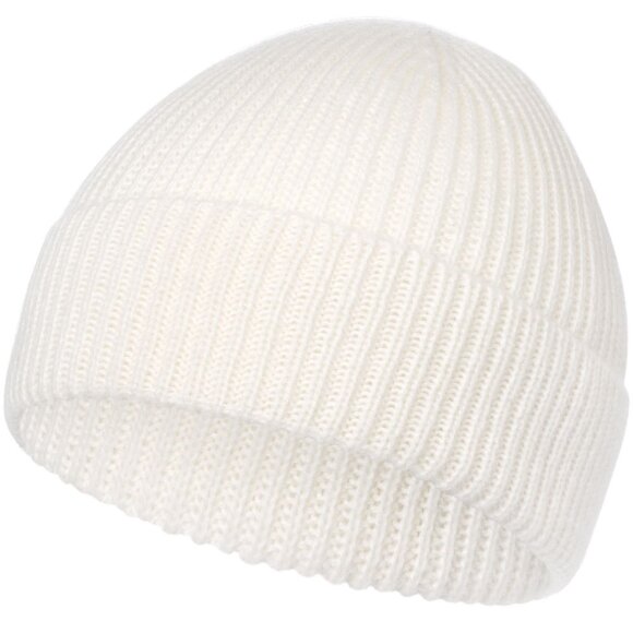Шапка Bernard, молочно-белая (ванильная) Шапка Bernard, молочно-белая (ванильная)