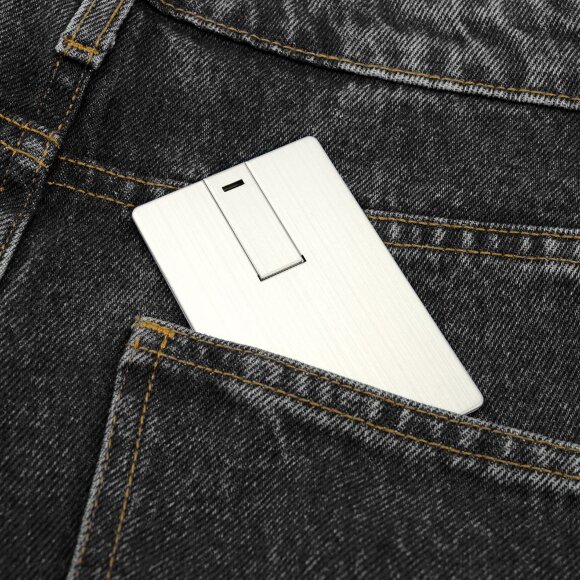 Флешка Platinum Card, 32 Гб, серебристая Флешка Platinum Card, 32 Гб, серебристая