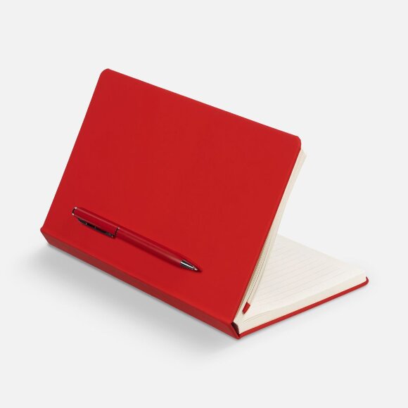 Ежедневник Magnet Shall, недатированный, красный Ежедневник Magnet Shall, недатированный, красный