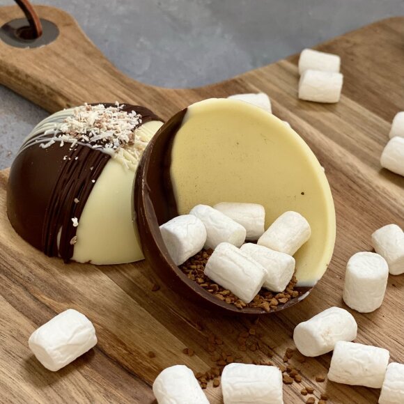 Шоколадная бомбочка «Бичерин» Шоколадная бомбочка «Бичерин»