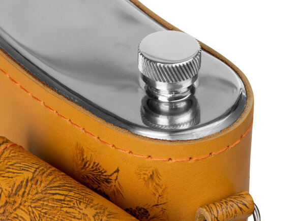 Набор Подарочный: фляга 511/2 (рыжая кожа), 2л+2 стаканчика+2 вилки Набор Подарочный: фляга 511/2 (рыжая кожа), 2л+2 стаканчика+2 вилки