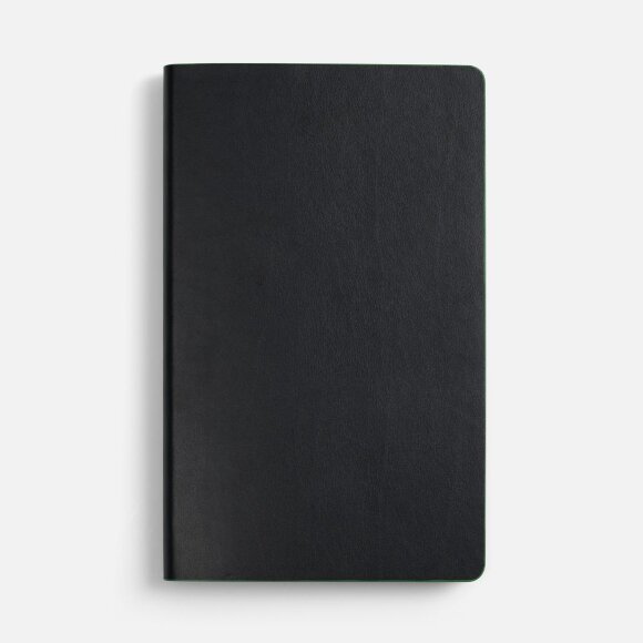 Ежедневник Trait, недатированный, черный с зеленым Ежедневник Trait, недатированный, черный с зеленым