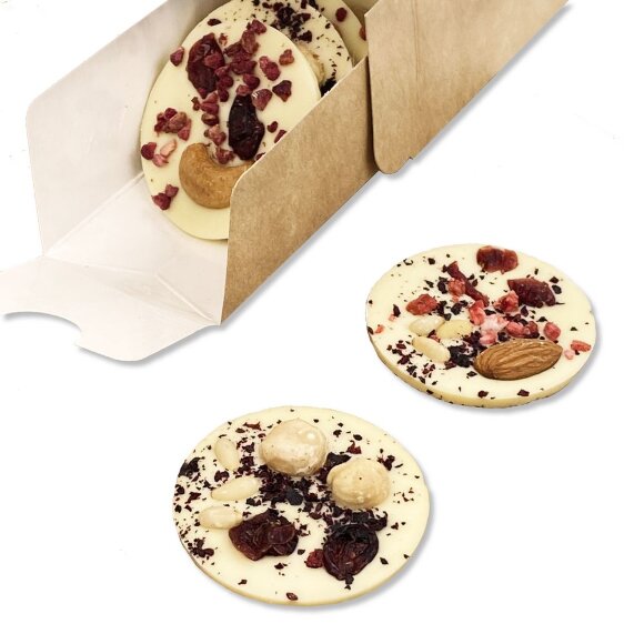 Шоколадные конфеты Mendiants, белый шоколад Шоколадные конфеты Mendiants, белый шоколад