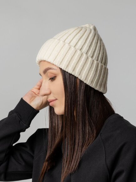Шапка Uni, молочно-белая Шапка Uni, молочно-белая