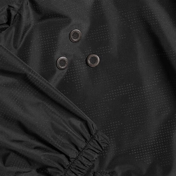 Ветровка светоотражающая Lattvind, черная Ветровка светоотражающая Lattvind, черная