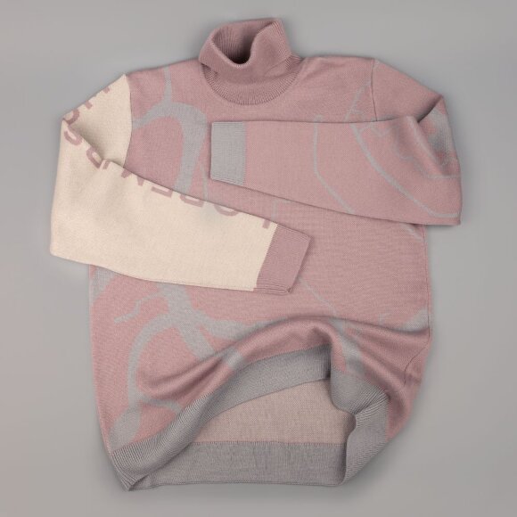 Свитер на заказ Tricksy Fint, полушерсть Свитер на заказ Tricksy Fint, полушерсть