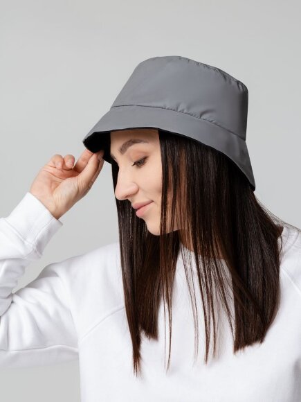 Панама Manifest из светоотражающей ткани, серая Панама Manifest из светоотражающей ткани, серая