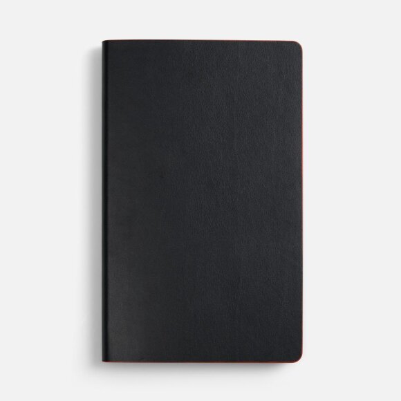 Ежедневник Trait, недатированный, черный с красным Ежедневник Trait, недатированный, черный с красным