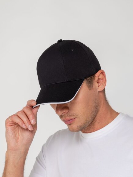 Бейсболка Canopy, черная с белым кантом Бейсболка Canopy, черная с белым кантом