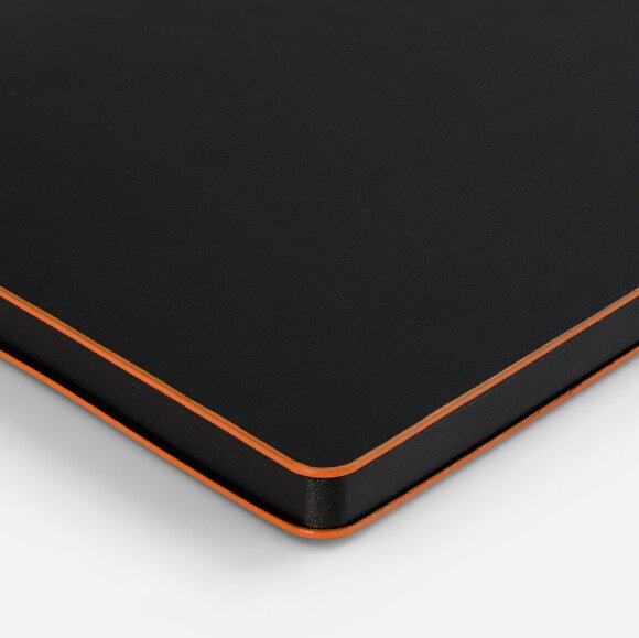 Ежедневник Trait, недатированный, черный с оранжевым Ежедневник Trait, недатированный, черный с оранжевым