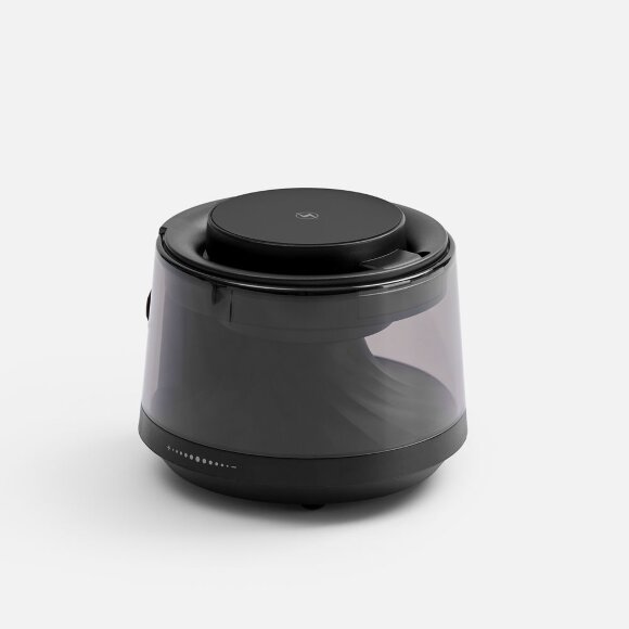 Bluetooth-колонка с подсветкой и беспроводной зарядкой Quantum, черная Bluetooth-колонка с подсветкой и беспроводной зарядкой Quantum, черная